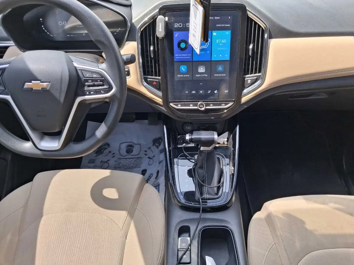 Car image 17