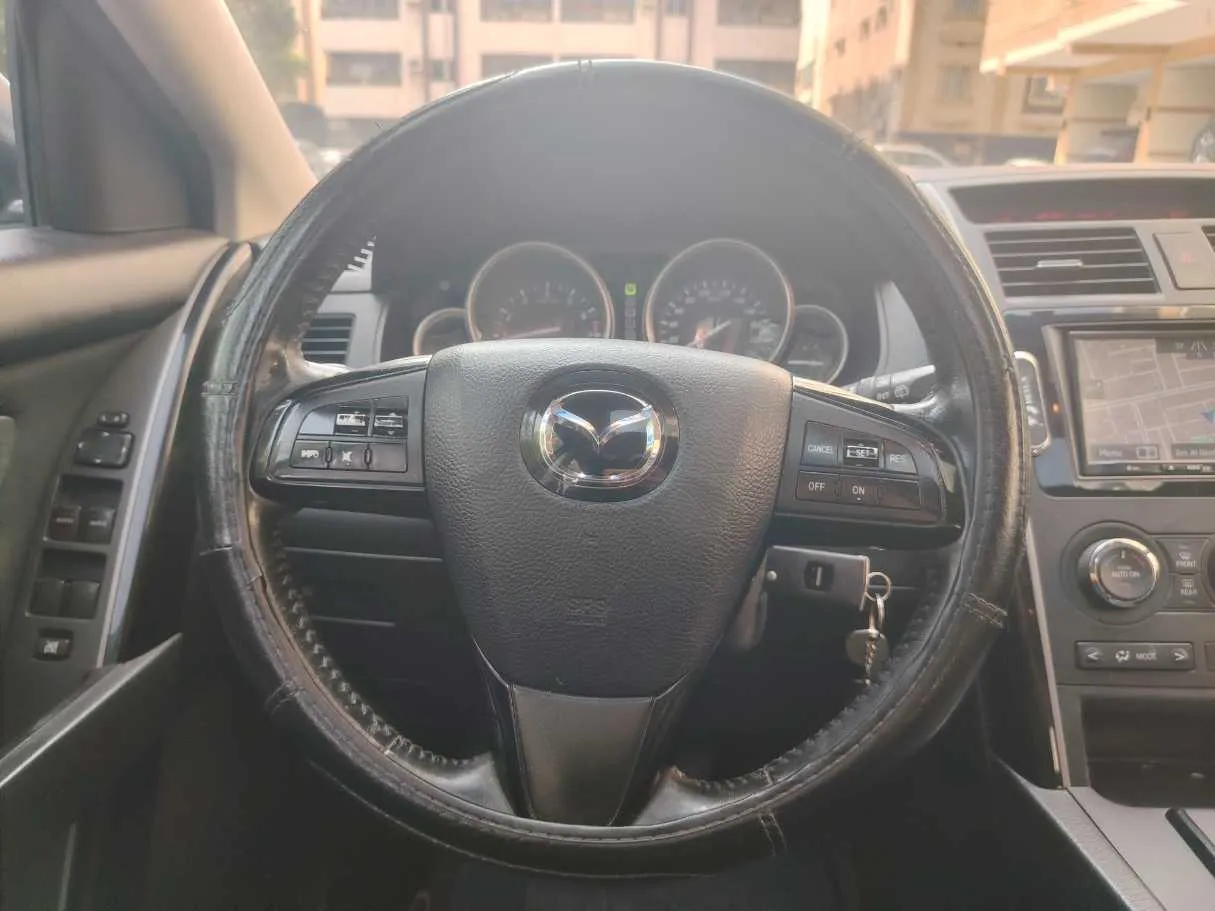 Car image 21