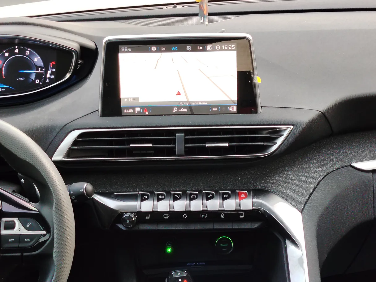 Car image 23