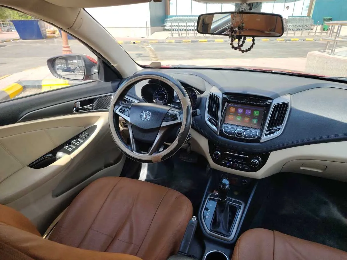 Car image 24