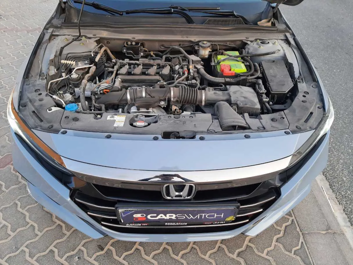 Car image 19