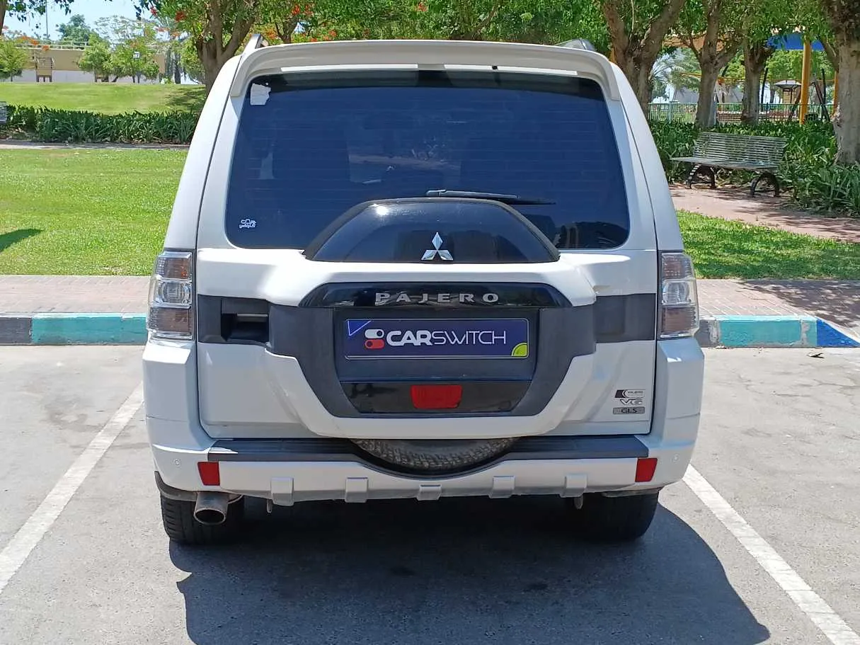 Car image 6