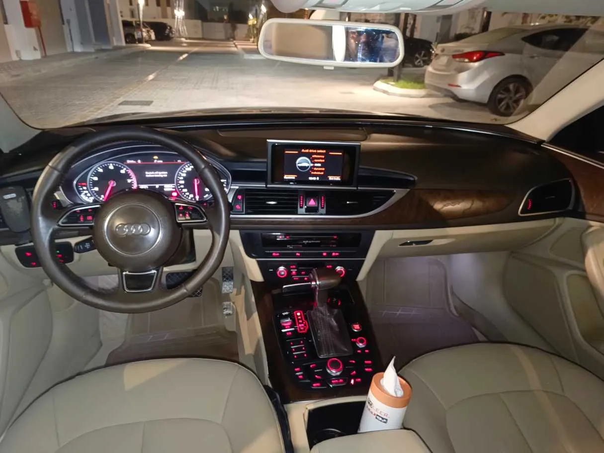 Car image 21