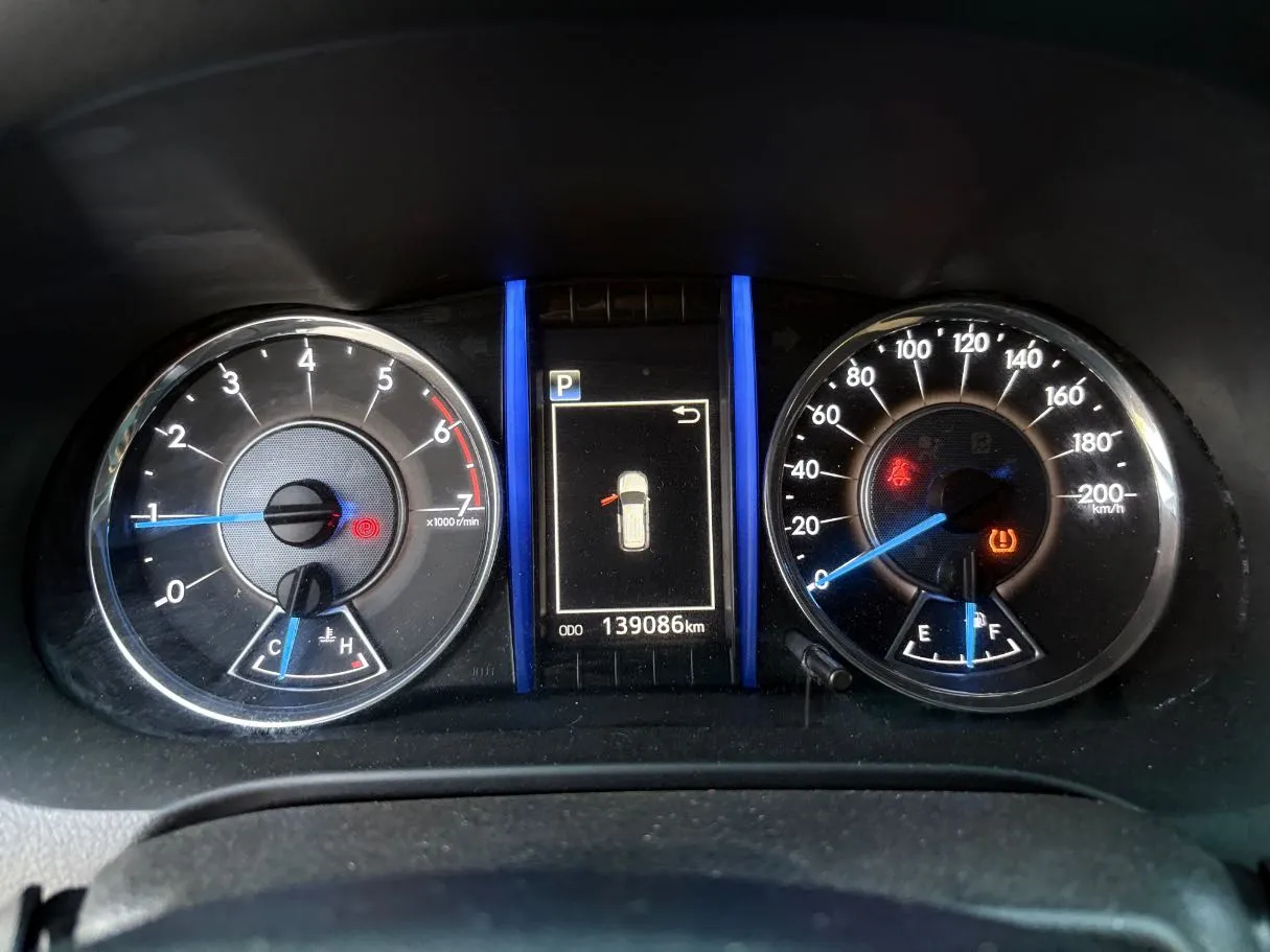 Car image 22