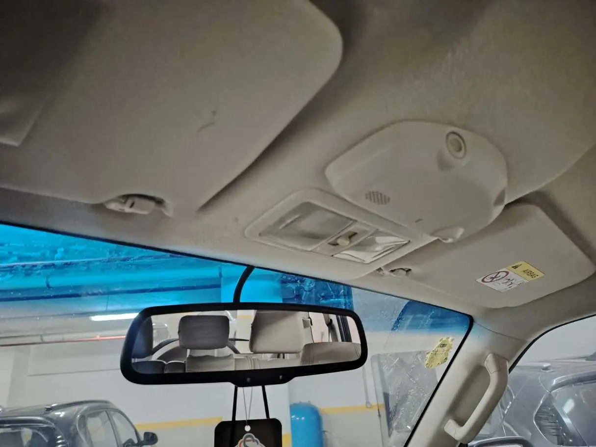 Car image 31