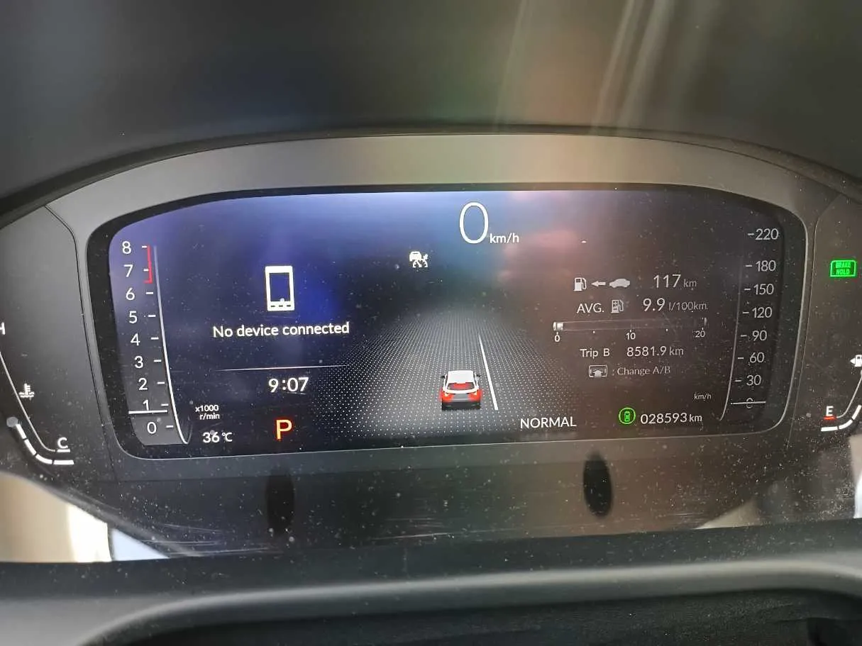 Car image 17