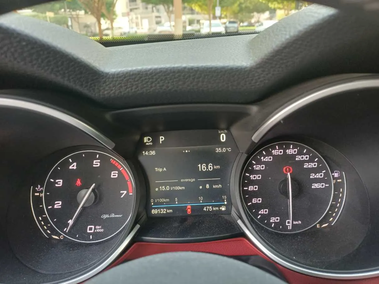 Car image 21