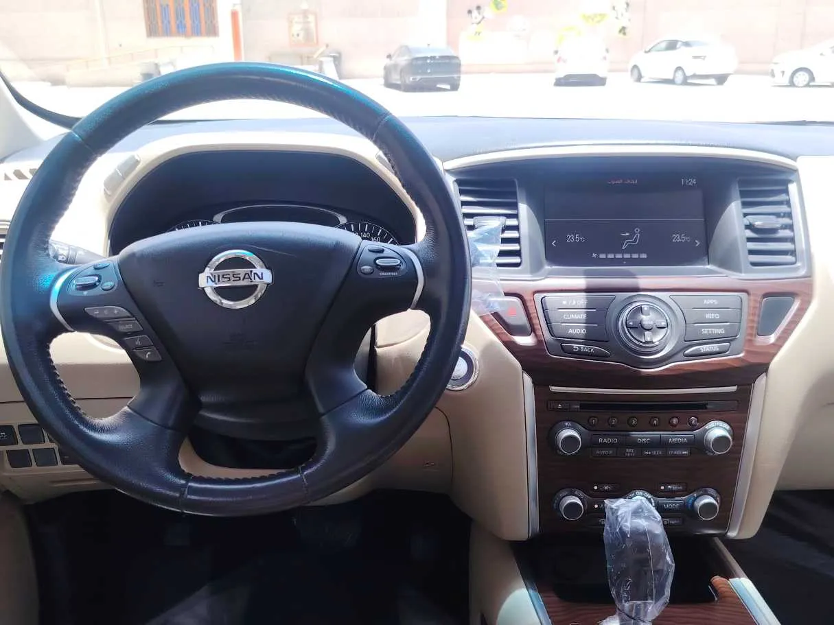 Car image 21