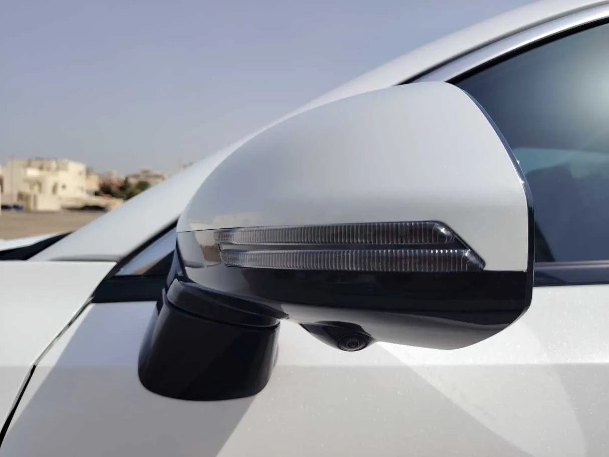 Car image 28