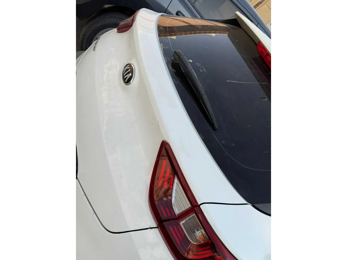 Car image 31