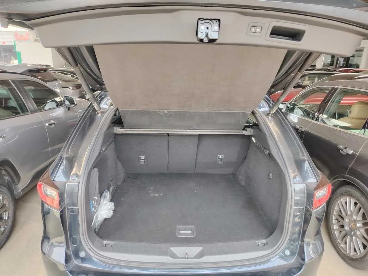Car image 36