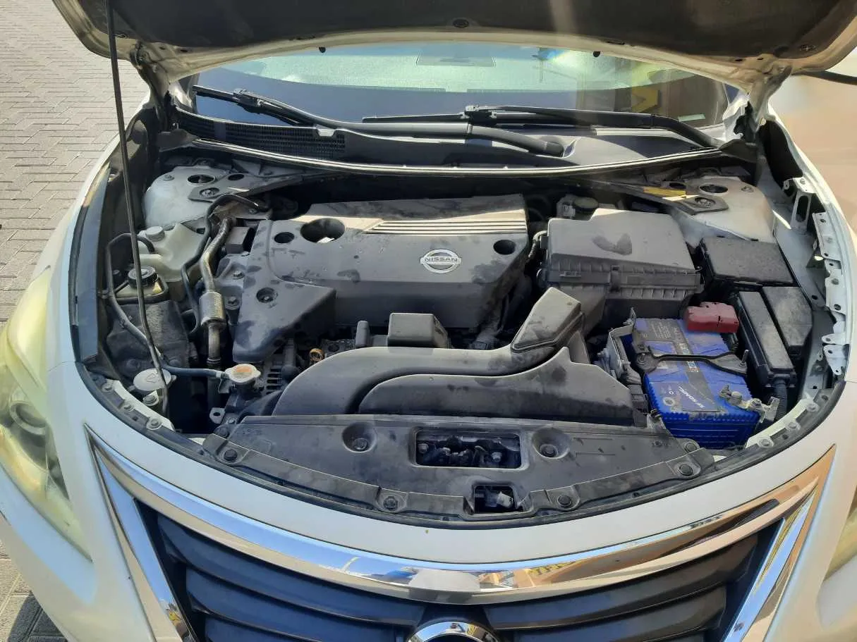 Car image 15