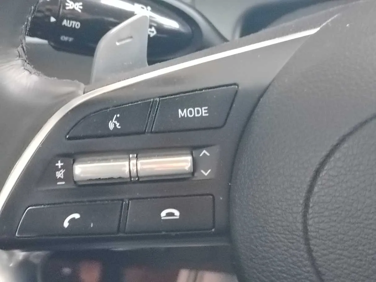 Car image 28