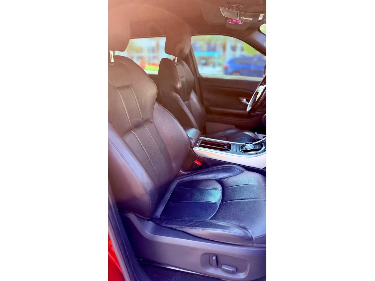 Car image 13