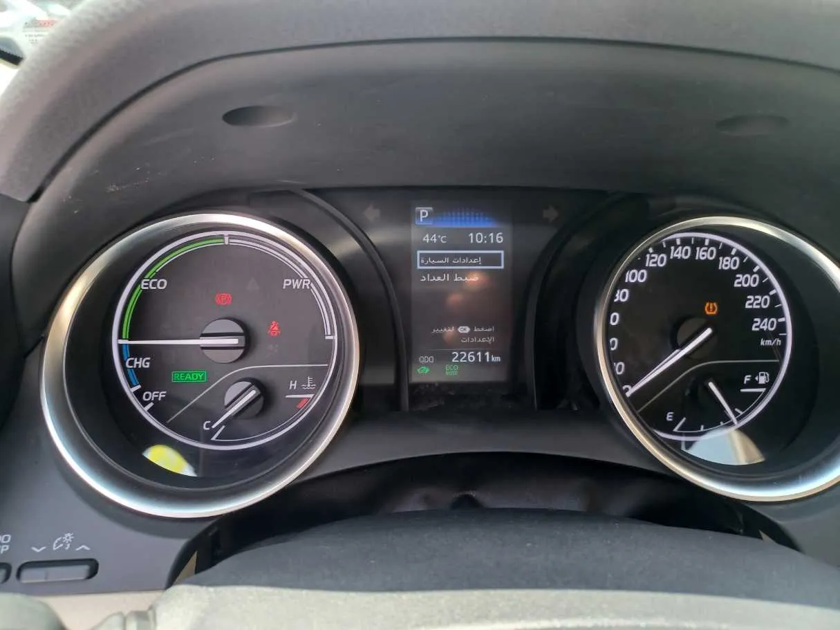 Car image 18