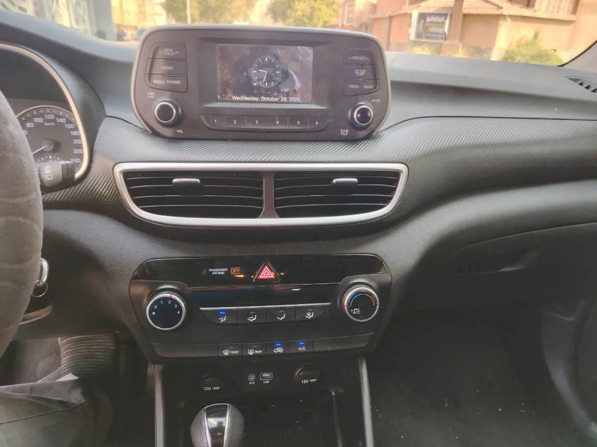 Car image 28