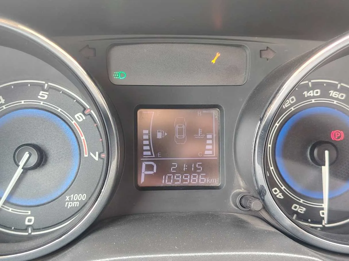 Car image 27