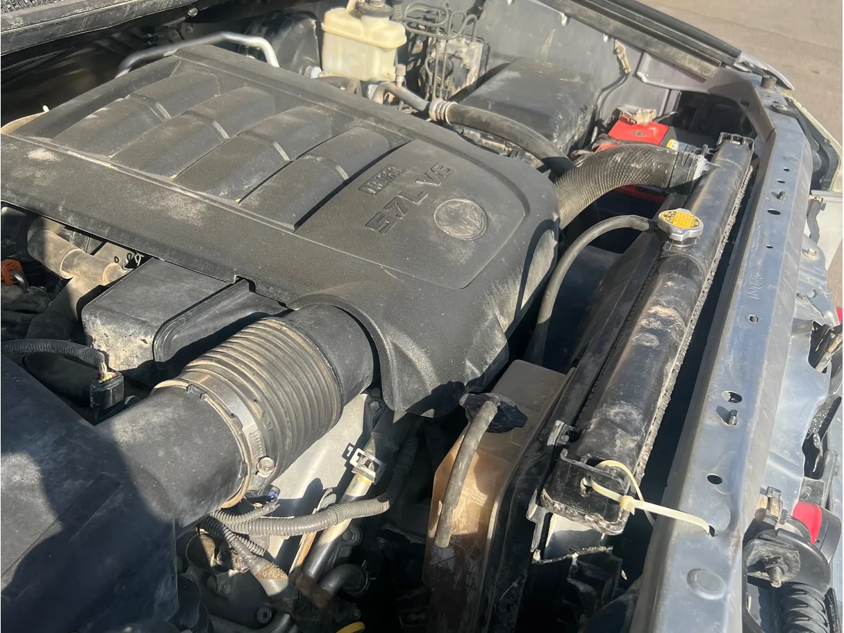 Car image 8