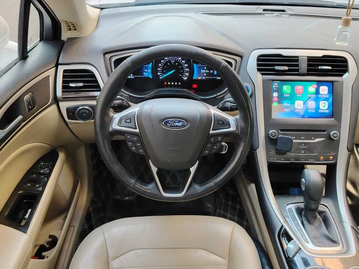 Car image 22