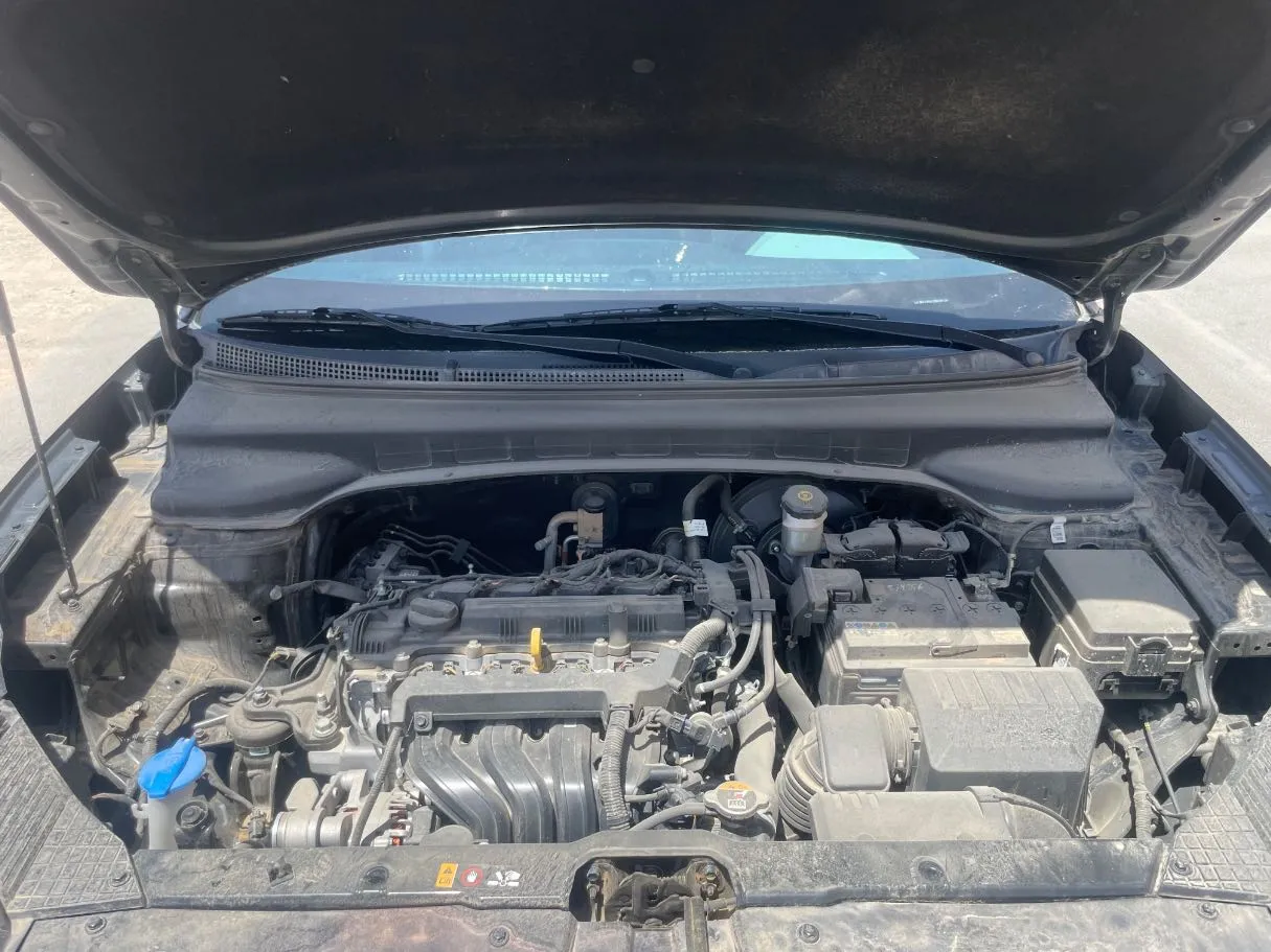 Car image 24