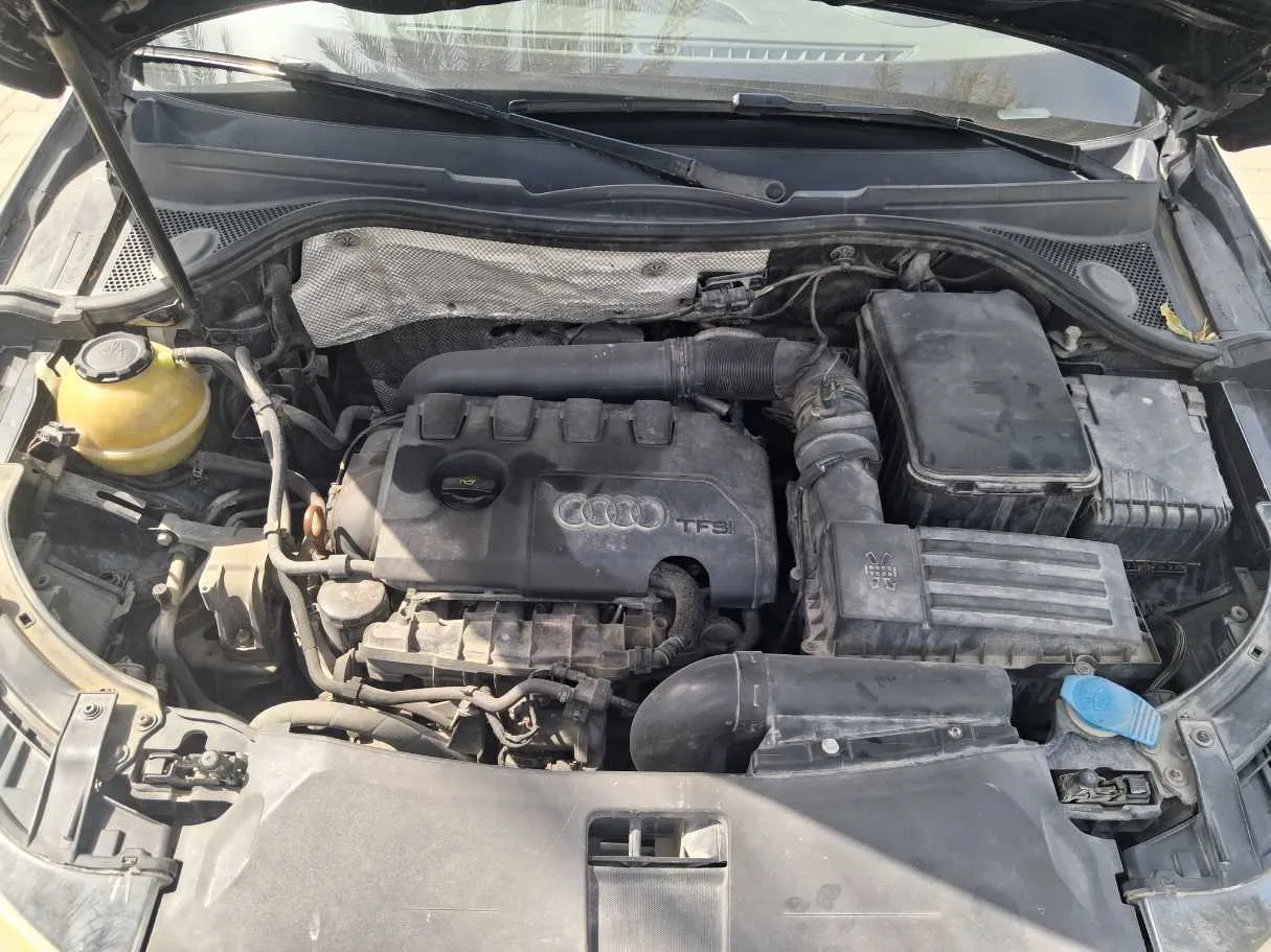 Car image 21