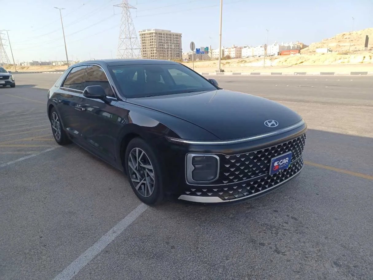 Car image 3