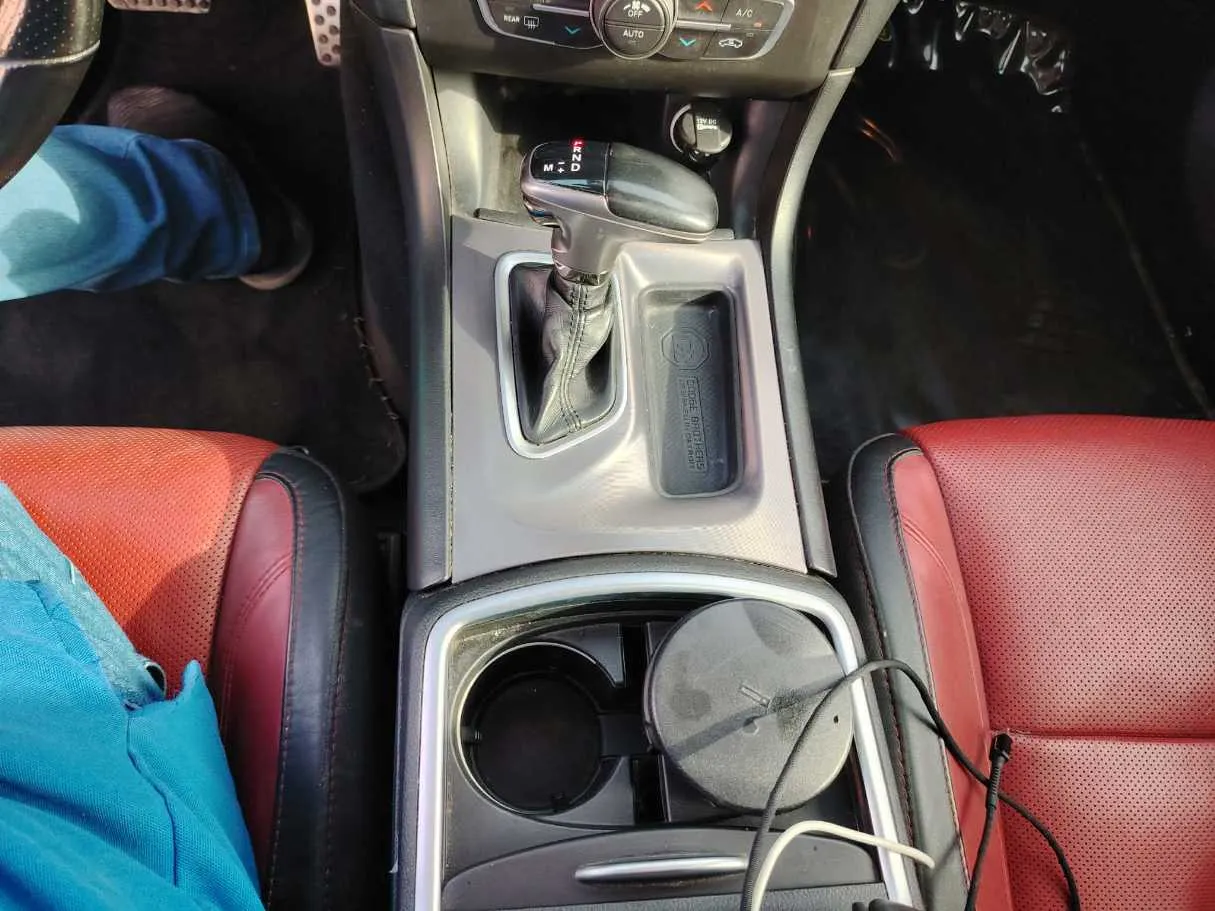 Car image 23