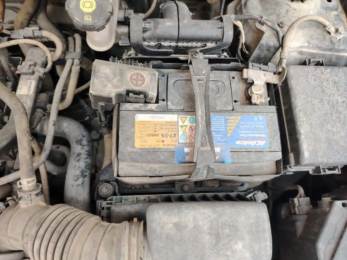 Car image 40