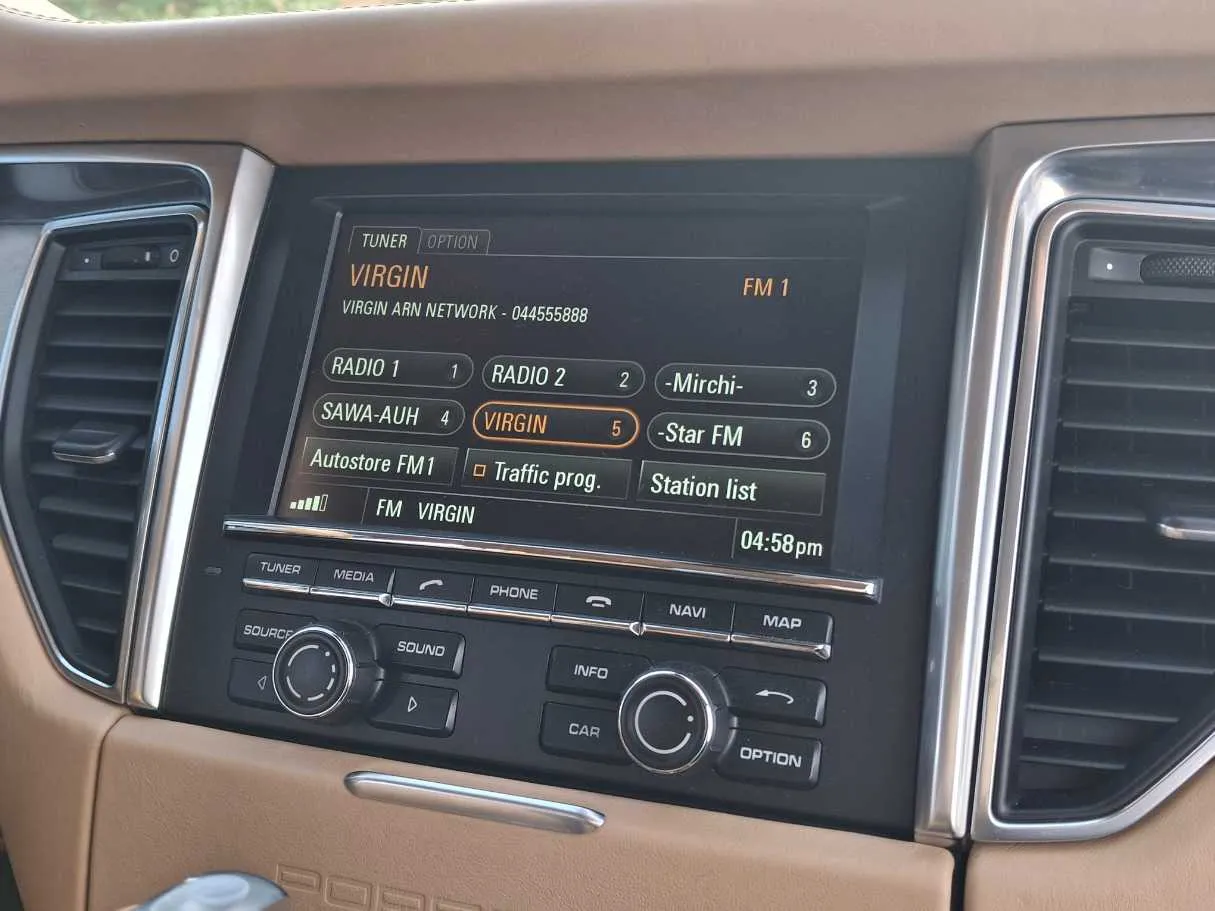 Car image 21