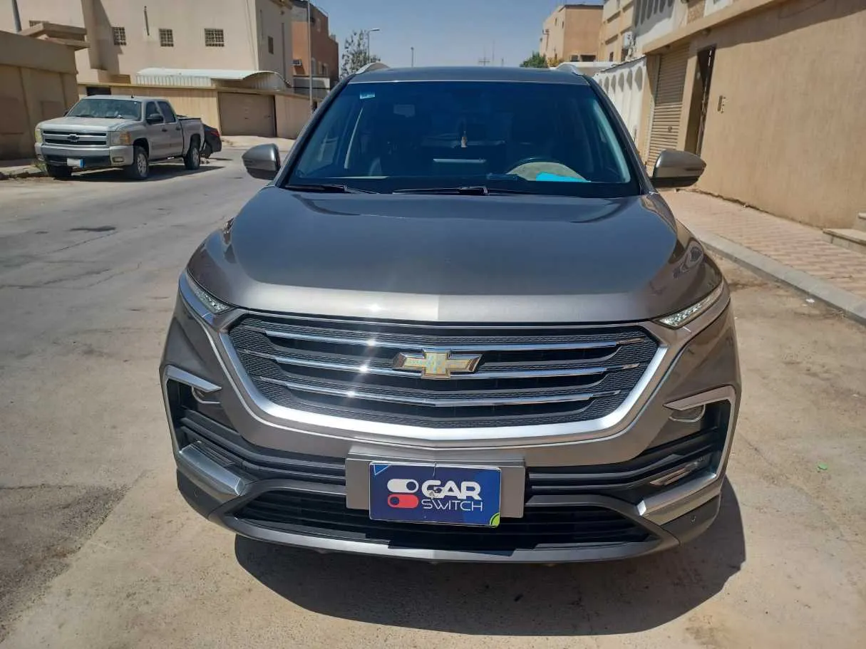 Car image 2