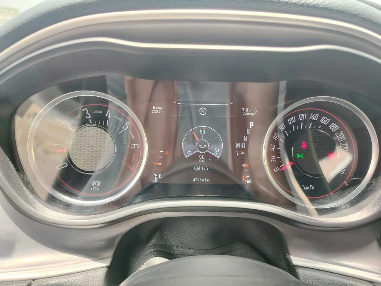 Car image 29