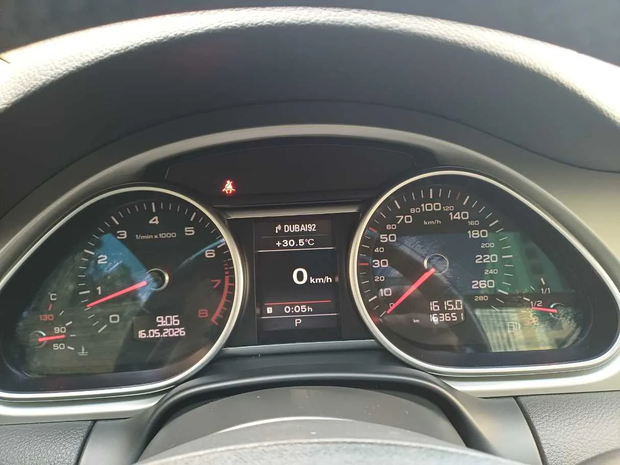 Car image 22