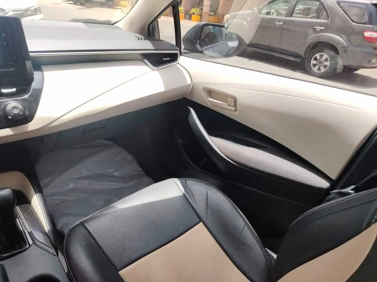 Car image 33