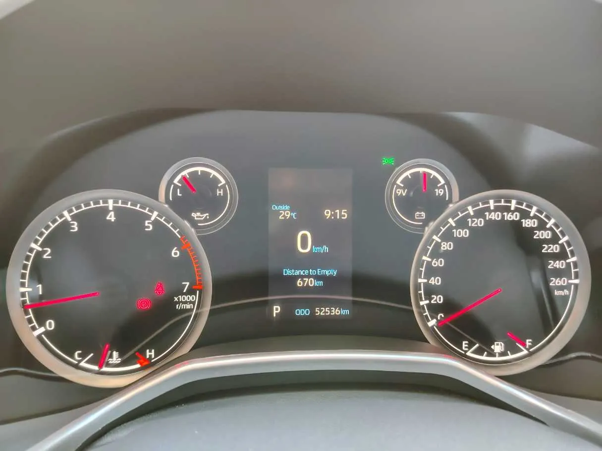 Car image 25