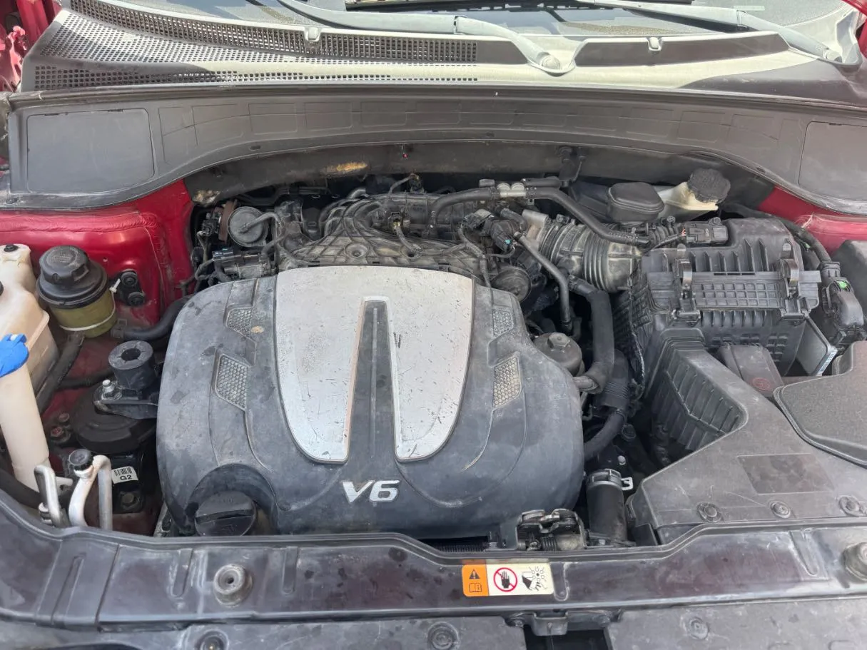 Car image 24