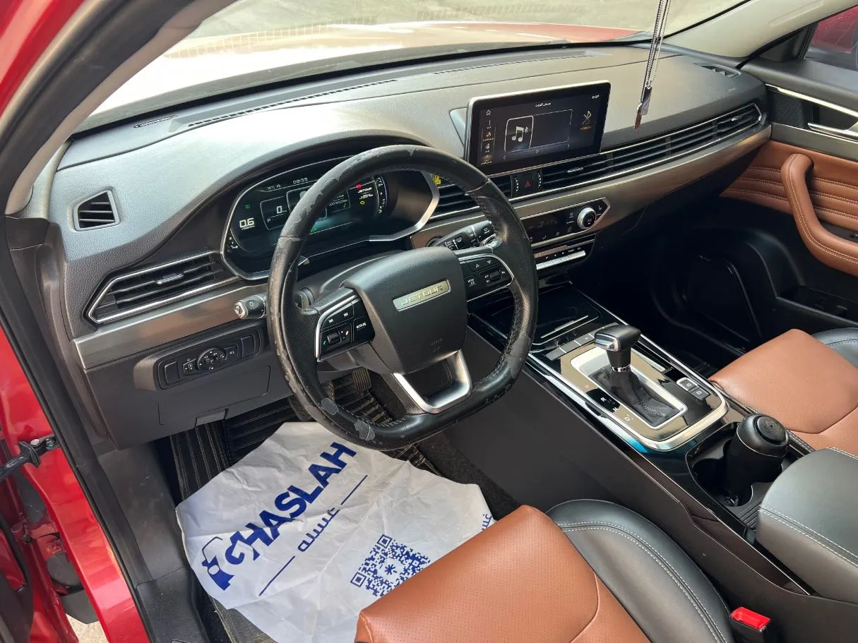 Car image 11