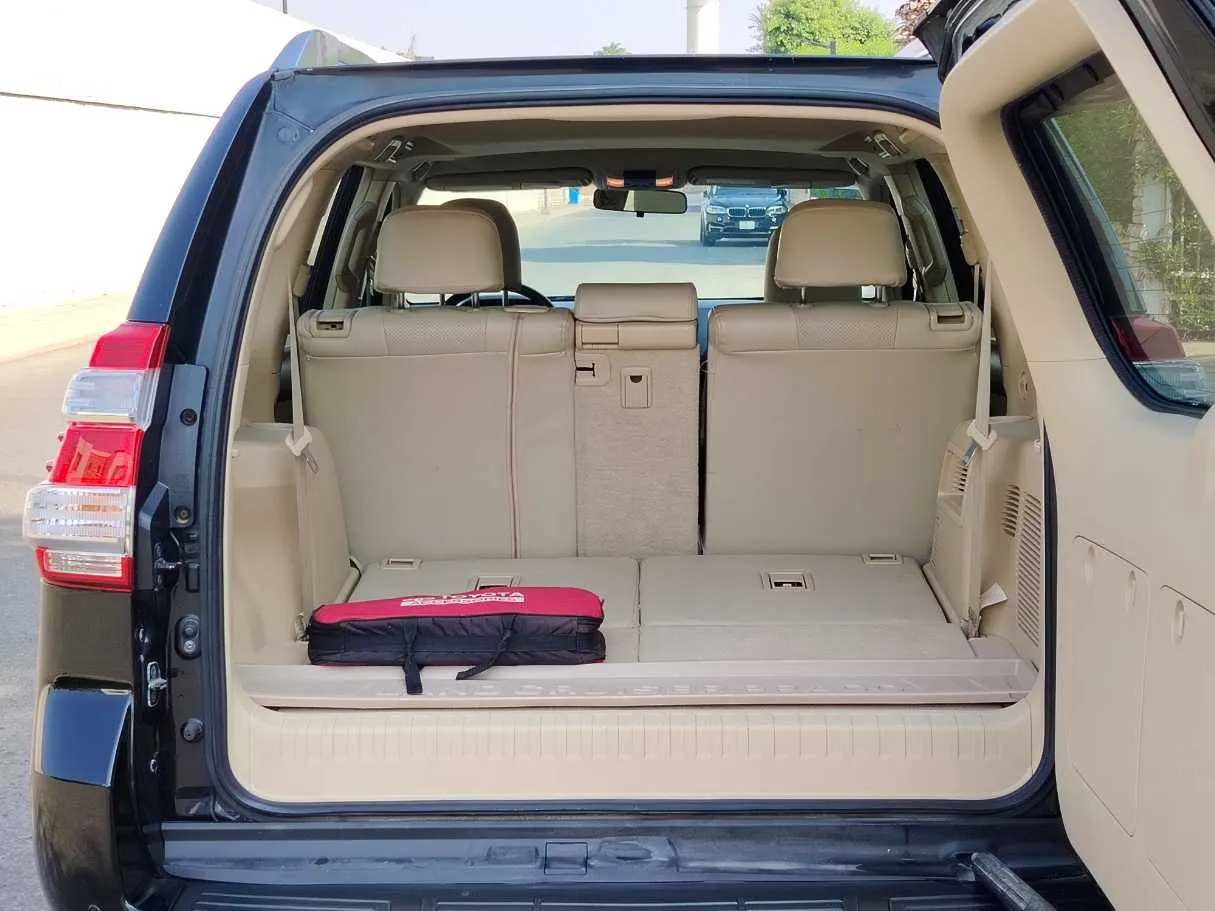Car image 29