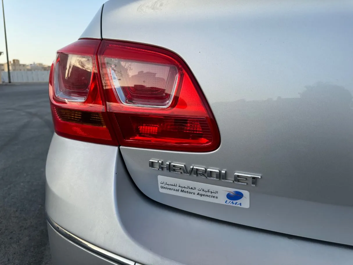 Car image 9