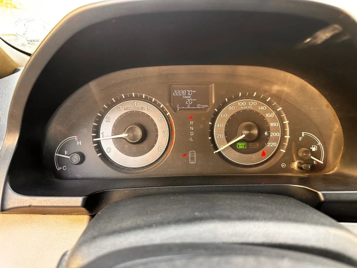 Car image 19