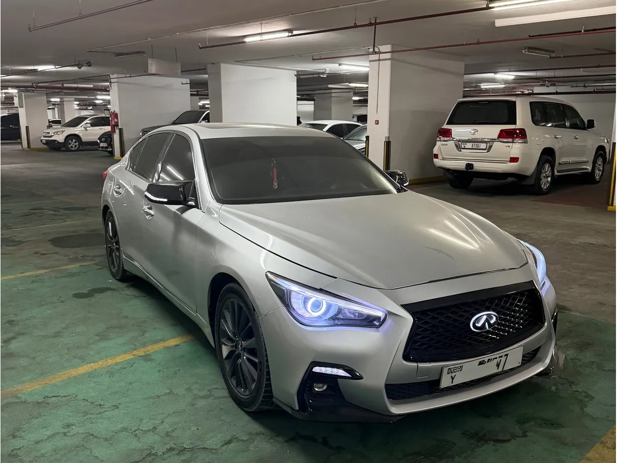 Car image 2