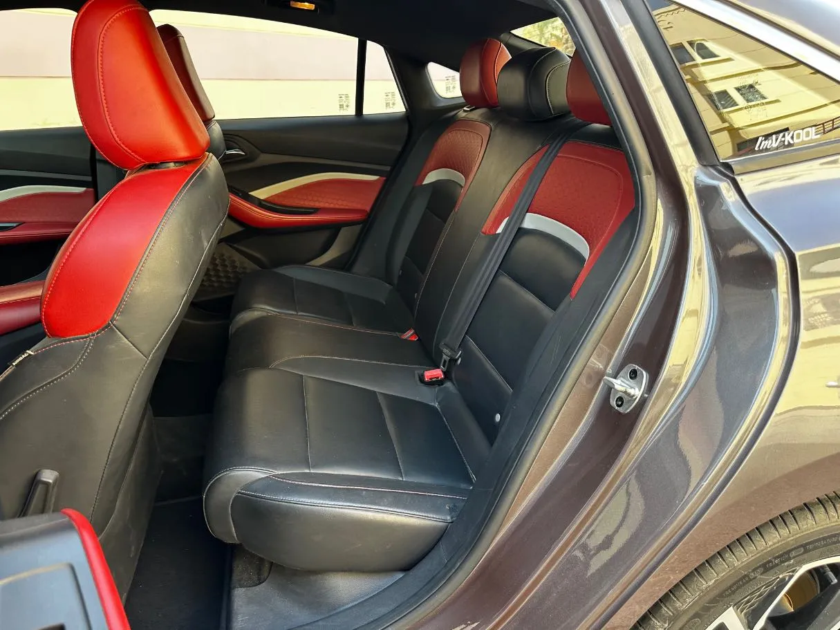 Car image 21