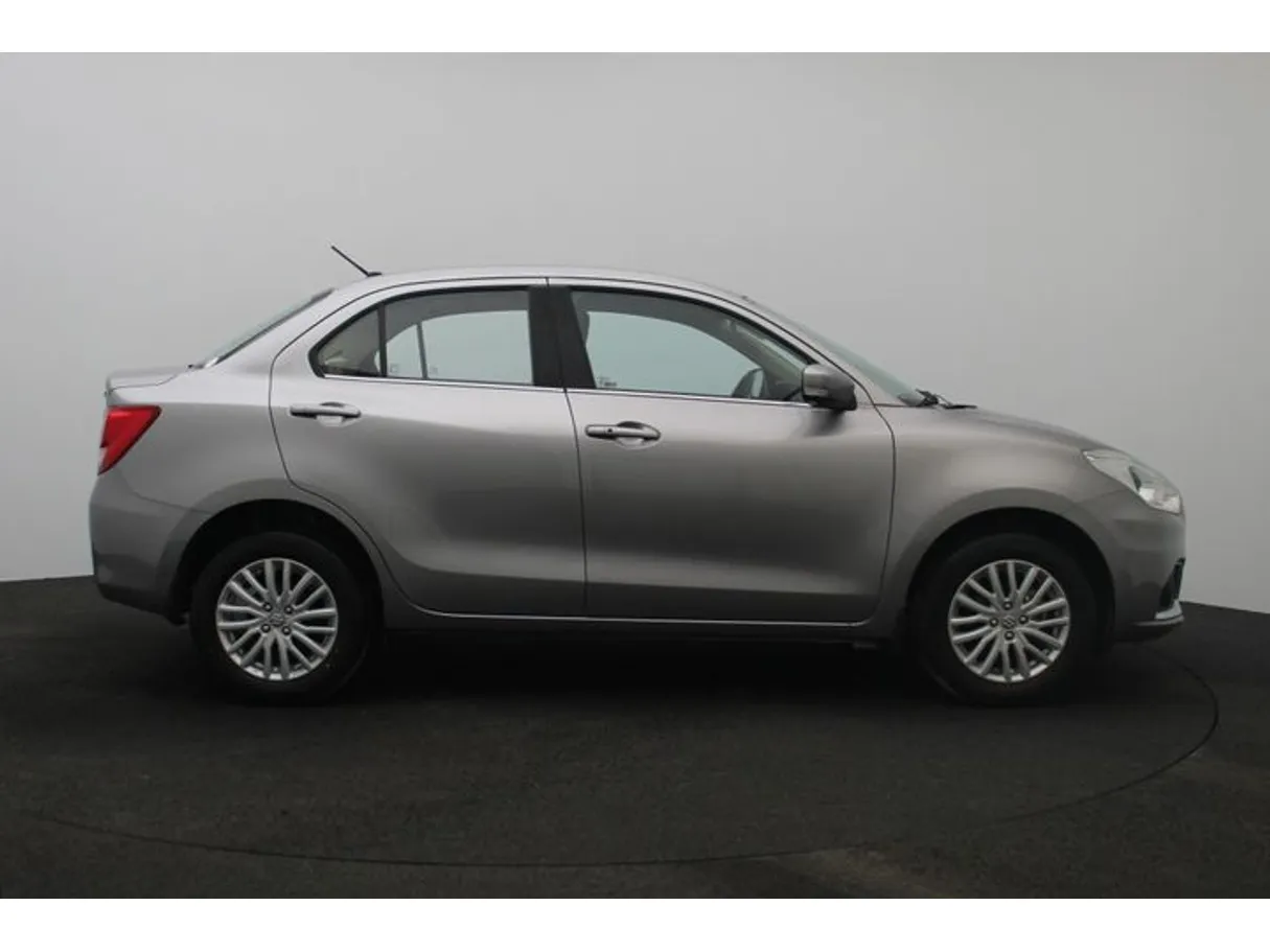 Car image 13