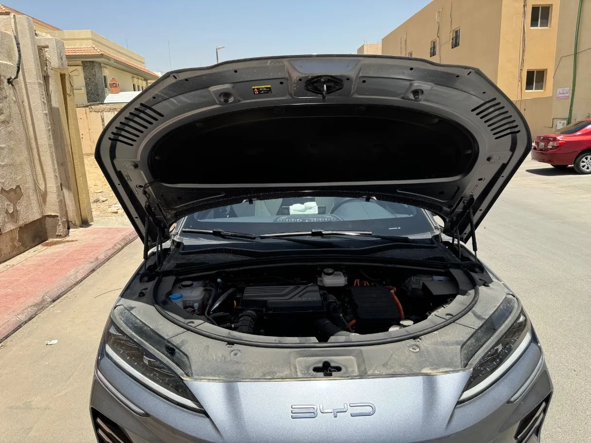 Car image 26