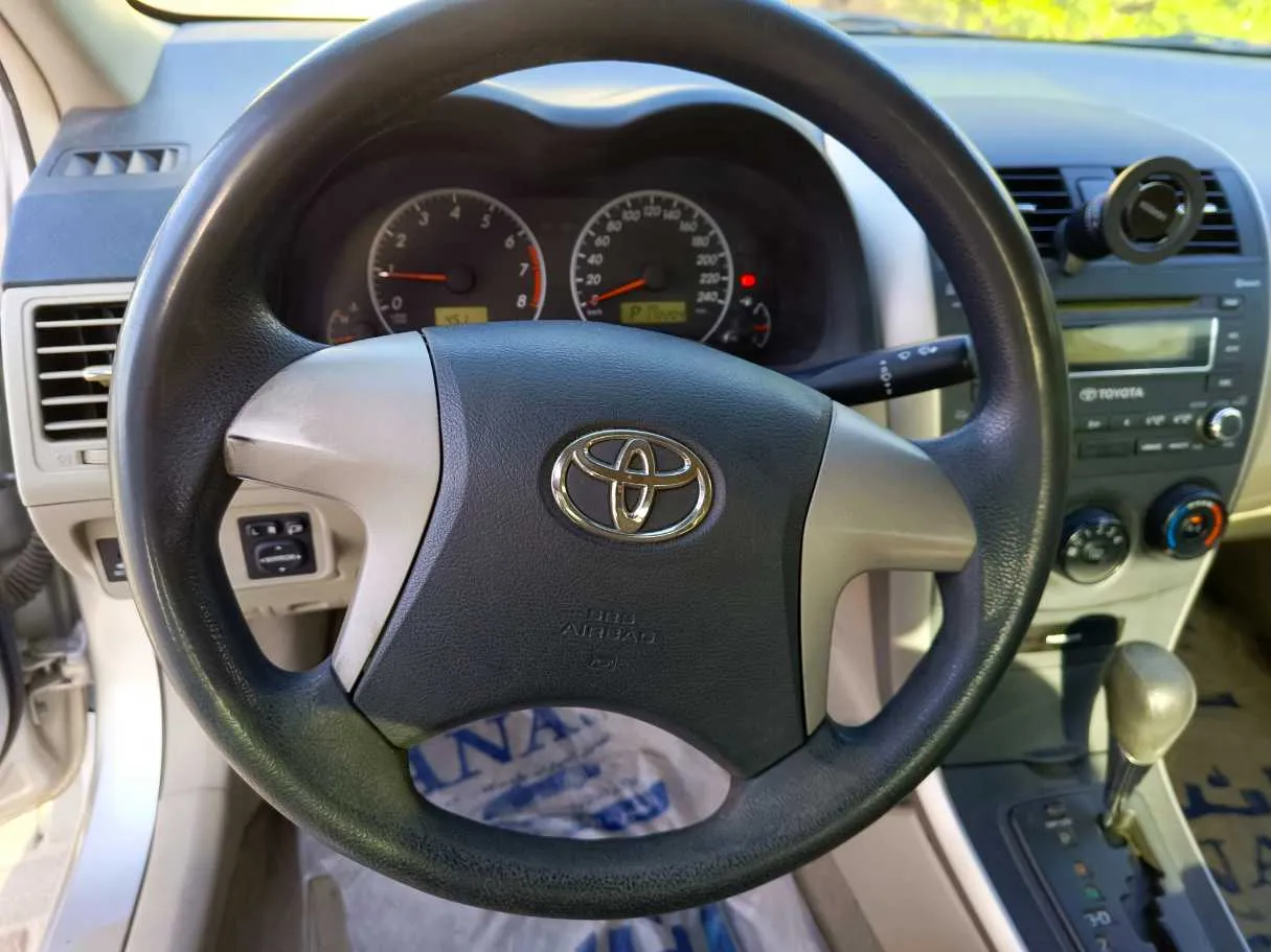 Car image 27