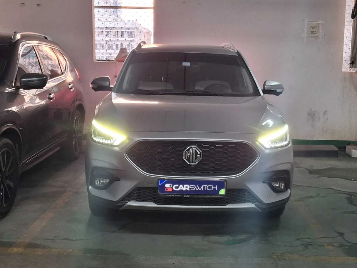 Car image 2