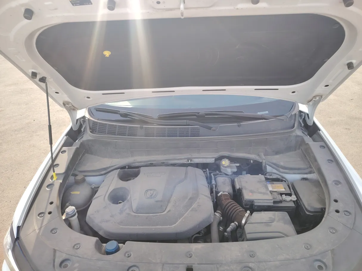 Car image 34