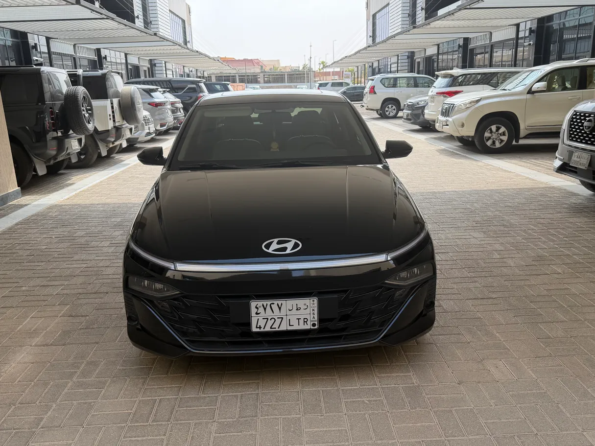Car image 2