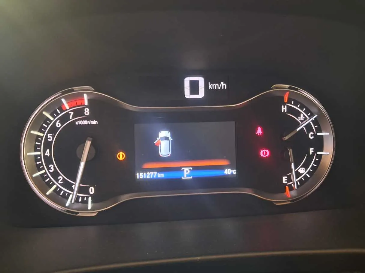 Car image 18