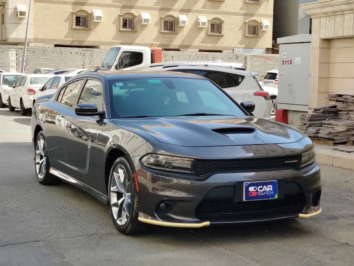 Car image 3