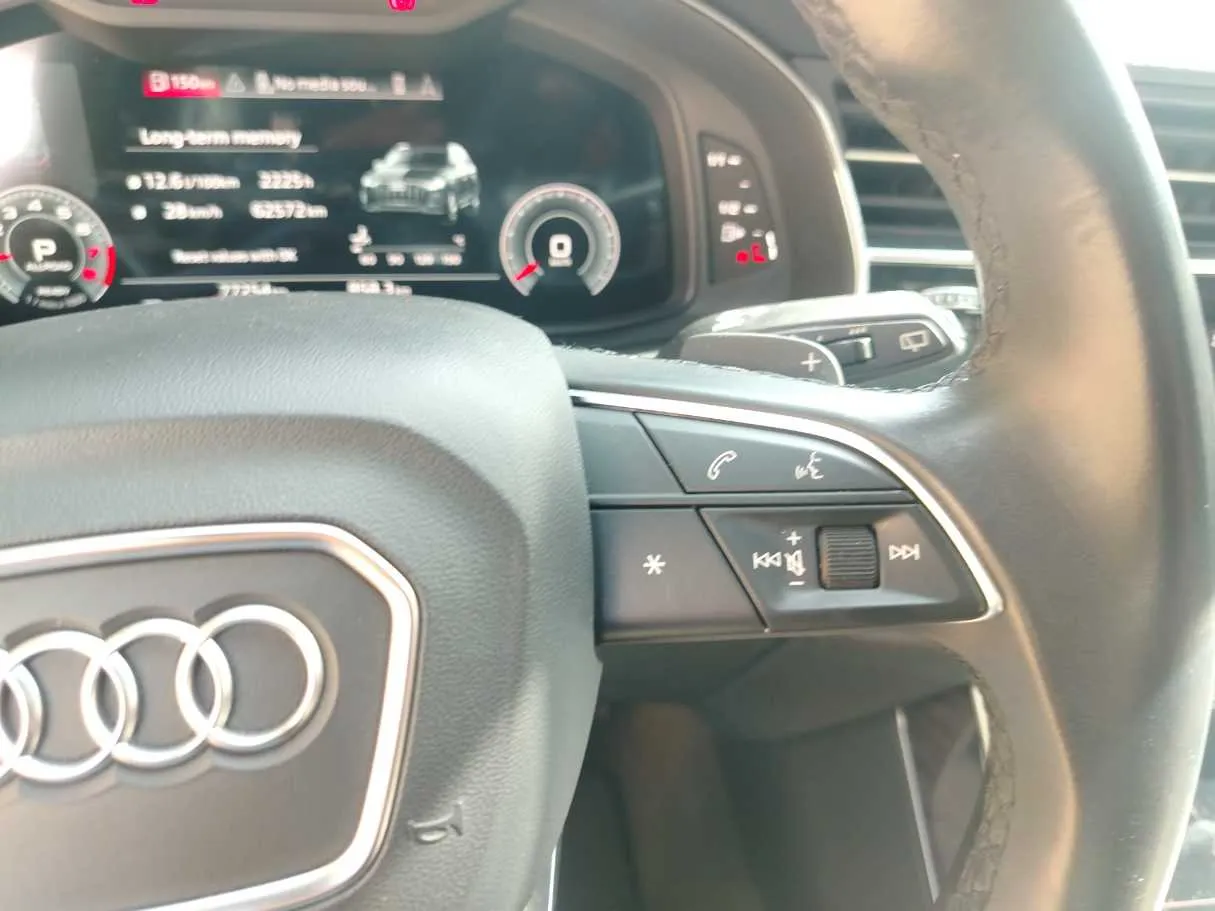 Car image 43
